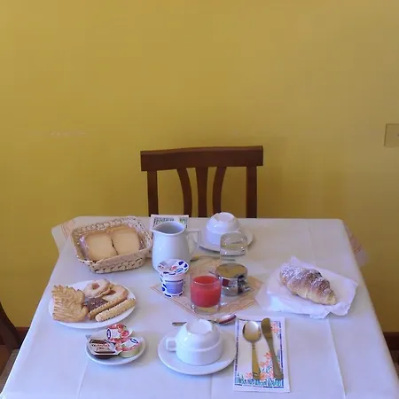 La Borgata Rooms Couette-café